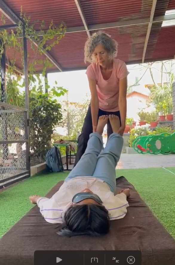 réflexes, motricité, motrices, système nerveux, cérébral, nourrisson, tonus, motrice, stimulation, tonique, sensoriel, corporel, réflexe, nouveau né, tronc, développement moteur, réflexe de moro, stimulations, sensorielles, neuro, flexion, ramper, nerveux central, nerveux, neurologique, réflexes primaires, agrippement, archaïques, réflexes primitifs, utéro, vestibulaire, maturation, neurologiques, tonus musculaire, cognitif, motricité fine, réflexe de succion, inhibition, stimulus, posturaux, système nerveux central, succion, cortex, 